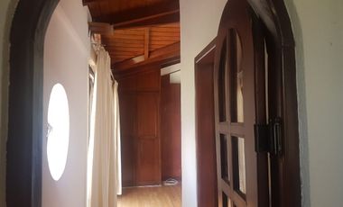 Hermosa casa en venta en la Urbanización Molinos del Viento sector Valle de los Chillos