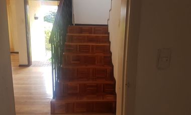 Hermosa casa en venta en la Urbanización Molinos del Viento sector Valle de los Chillos