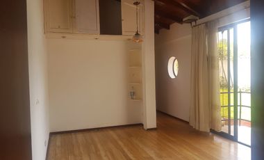 Hermosa casa en venta en la Urbanización Molinos del Viento sector Valle de los Chillos