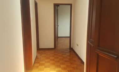 Hermosa casa en venta en la Urbanización Molinos del Viento sector Valle de los Chillos