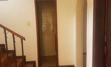 Hermosa casa en venta en la Urbanización Molinos del Viento sector Valle de los Chillos