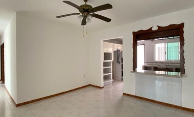 Casa de un nivel en Venta en Fraccionamiento Floresta