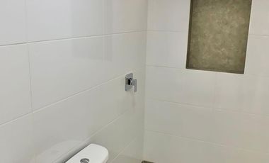 CASA EN VENTA EN LIMA CON VISTA AL PARQUE URUBAMBA