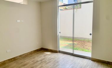 CASA EN VENTA EN LIMA CON VISTA AL PARQUE URUBAMBA