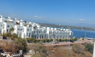 Club Nautico Departamento de 3 Recamaras 90 M2 de construccion con Vista Al Lago