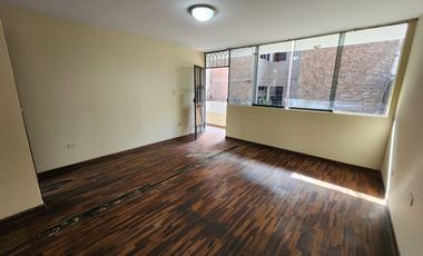 Vendo Casa Muy Bien Ubica a Unas Cuadras del Real Plaza Puruchuco