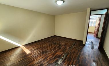 Vendo Casa Muy Bien Ubica a Unas Cuadras del Real Plaza Puruchuco