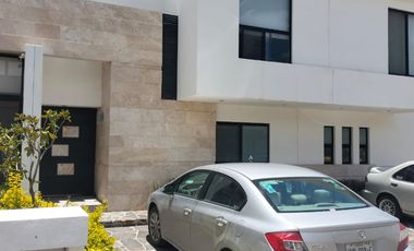 INCREIBLE Y ESPACIOSA CASA TOTALMENTE AMUEBLADA, CERCA DE ZONA INDUSTRIAL.