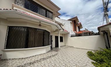 En Venta Casa Ubicada en Azogues Charasol