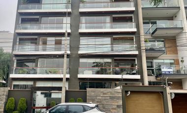 Venta de exclusivo e impecable  dpto. en Reynaldo de Vivanco de 215m2