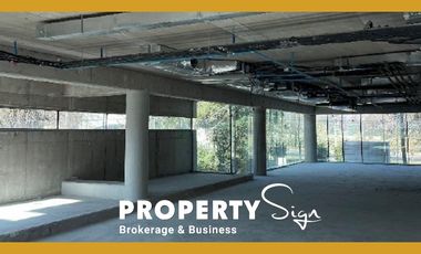 Arriendo Oficinas Av. Santa María Vitacura / Of-77-24