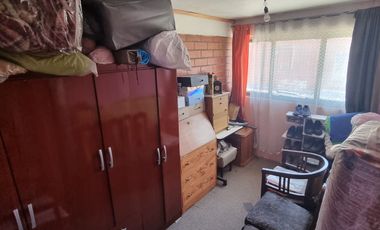 Linda Casa en Venta en Cerro Navia 3D/1B, Estacionamiento-ampliada