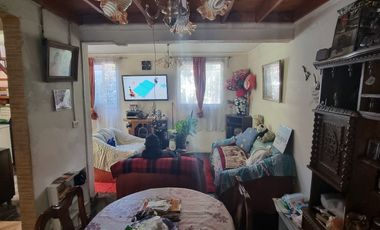 Linda Casa en Venta en Cerro Navia 3D/1B, Estacionamiento-ampliada