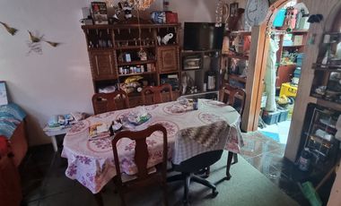 Linda Casa en Venta en Cerro Navia 3D/1B, Estacionamiento-ampliada