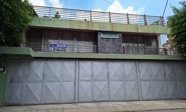 VENTA CASA A UNAS CUADRAS DE LA MINERCA, VALLARTA SUR, GUADALAJARA