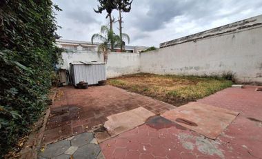 VENTA CASA A UNAS CUADRAS DE LA MINERCA, VALLARTA SUR, GUADALAJARA