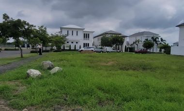 En Venta Terreno  en Aires del Batan Vía Samborondón