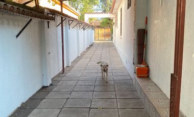 En venta casa estilo Colonial en la comuna de La Cisterna