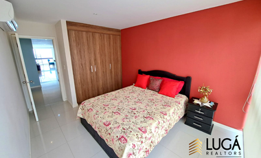Departamento primera línea al mar en venta, sector playa murciélago, cerca a Mall del Pacifico, Manta Ecuador