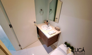 Departamento primera línea al mar en venta, sector playa murciélago, cerca a Mall del Pacifico, Manta Ecuador