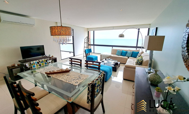 Departamento primera línea al mar en venta, sector playa murciélago, cerca a Mall del Pacifico, Manta Ecuador
