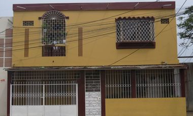 CASA DE 6 DEPARTAMENTOS EN PORTETE