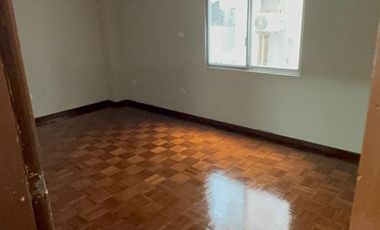 Departamento Alquiler en Lomas de Urdesa, 3 Habitaciones, 3 Baños, Parqueo Eléctrico, Norte de Guayaquil.