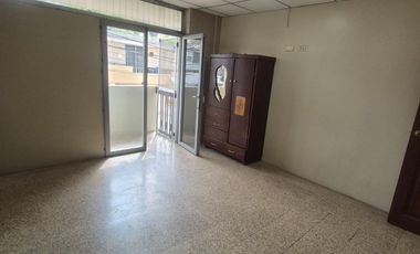 Departamento Alquiler en Lomas de Urdesa, 3 Habitaciones, 3 Baños, Parqueo Eléctrico, Norte de Guayaquil.