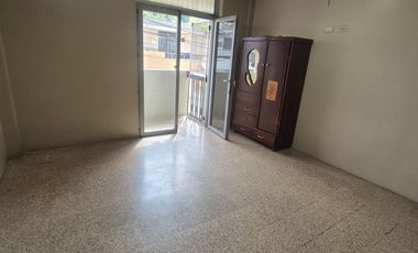 Departamento Alquiler en Lomas de Urdesa, 3 Habitaciones, 3 Baños, Parqueo Eléctrico, Norte de Guayaquil.