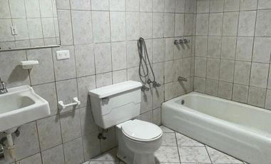 Departamento Alquiler en Lomas de Urdesa, 3 Habitaciones, 3 Baños, Parqueo Eléctrico, Norte de Guayaquil.