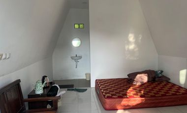 Villa 350 Juta Kawasan Wisata Kemuning Karanganyar