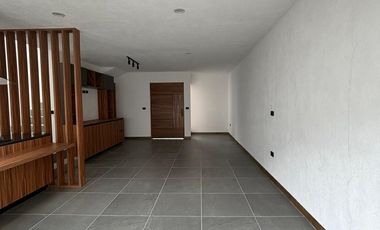 Venta de Casa Nueva en Cañadas del Bosque