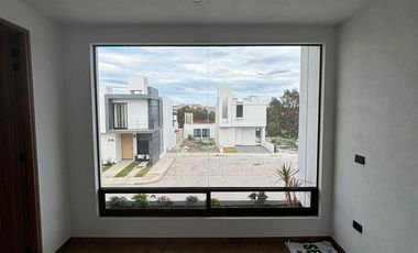 Venta de Casa Nueva en Cañadas del Bosque
