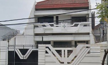 Rumah disewakan di Jawa Timur, Surabaya