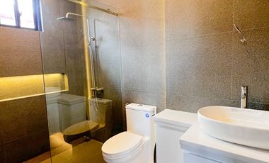 FOR SALE: Brand New 5BR House and Lot in BF Homes, Paranaque