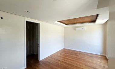 Portofino South 5 Bedrooms, Las Piñas