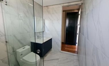 Portofino South 5 Bedrooms, Las Piñas