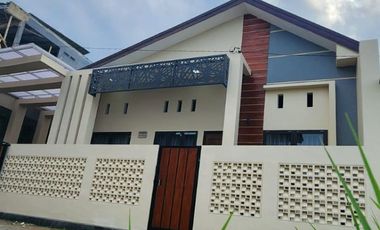 DIJUAL / SEWA Villa di Oro-oro Ombo Batu Kondisi Baru dan Aktif