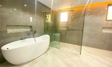 Porto Portofino South Las Pinas City Metro Manila House for Sale