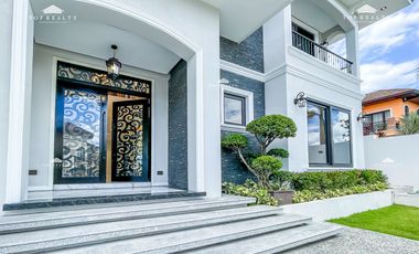 Porto Portofino South Las Pinas City Metro Manila House for Sale