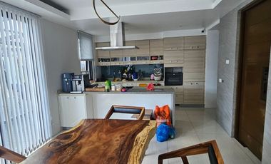 5BR House and Lot For Sale in Mckinley Hill Village