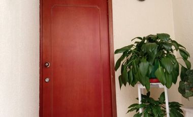 CASA RENTANDO EN VENTA MOSQUERA, C/MARCA, COL