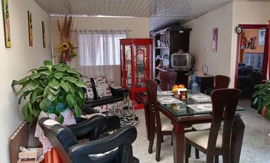 CASA RENTANDO EN VENTA MOSQUERA, C/MARCA, COL