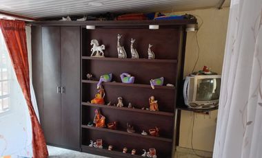 CASA RENTANDO EN VENTA MOSQUERA, C/MARCA, COL