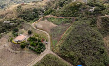 Se vende terreno en El Tambo, Catamayo a pocos minutos del aeropuerto