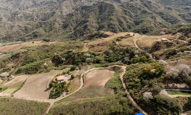 Se vende terreno en El Tambo, Catamayo a pocos minutos del aeropuerto