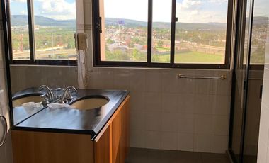 Departamento amueblado en renta en Torres del Country
