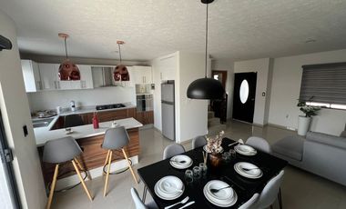 EXCELENTECASA 🏡 AL SUR DE PACHUCA 3 RECAMARAS 2 BAÑOS CON METRO DE SEPARACIÓN!