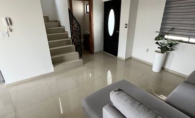 EXCELENTECASA 🏡 AL SUR DE PACHUCA 3 RECAMARAS 2 BAÑOS CON METRO DE SEPARACIÓN!