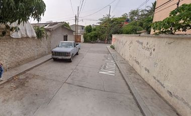 ¡¡Invierte Inteligente, Compra en Remate !!! Venta de Hermoso Condominio en Exclusiva Zona, Col. Yautepec, Morelos, Mex..